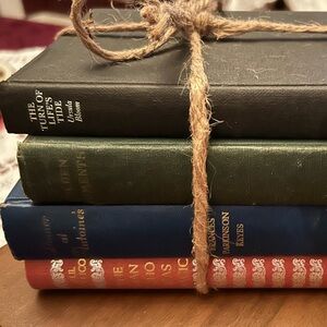 Vintage Book Stack Bundle Decor Reading Set of 4